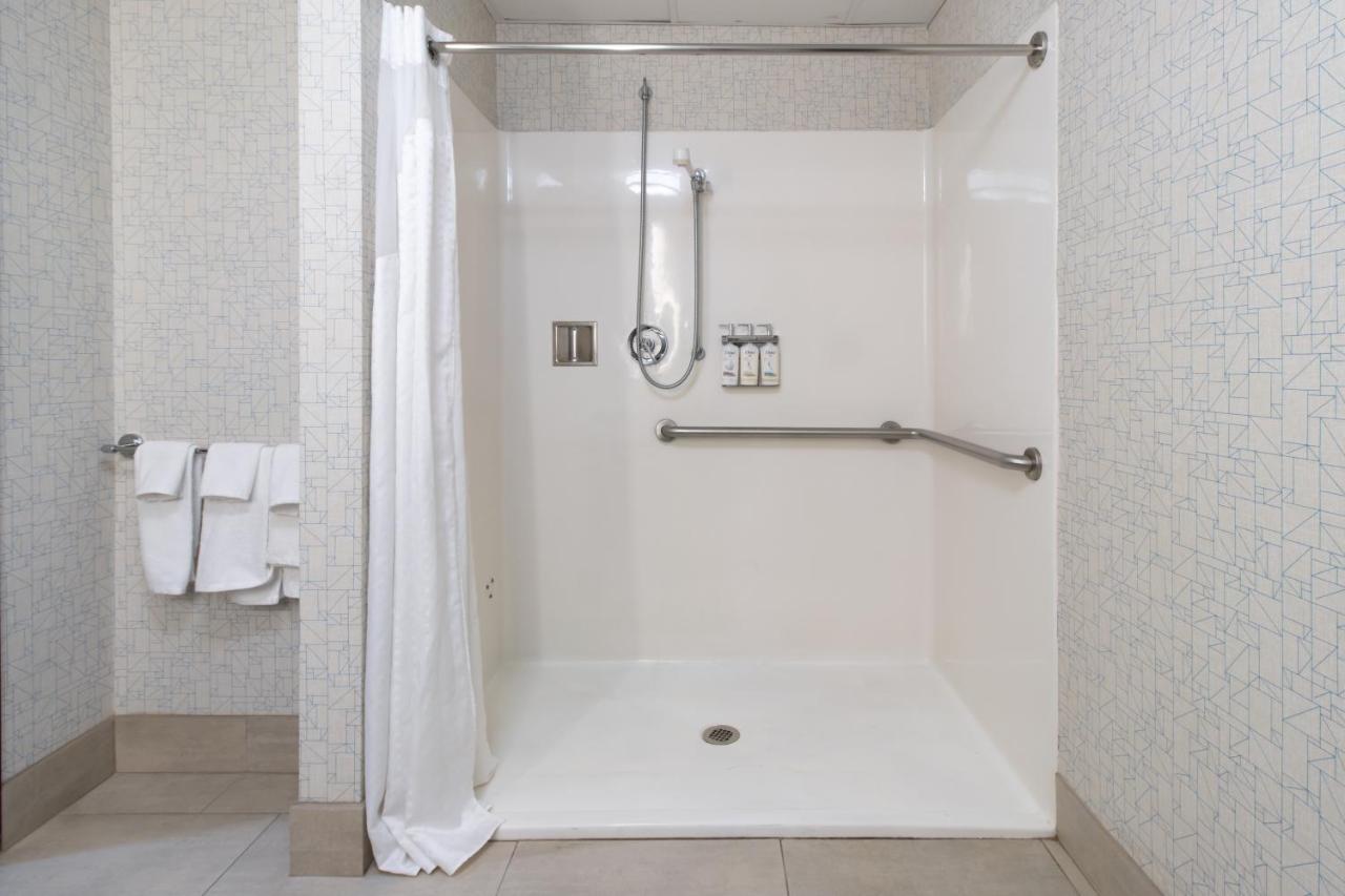 Holiday Inn Express Hotel & Suites Swansea By Ihg Экстерьер фото