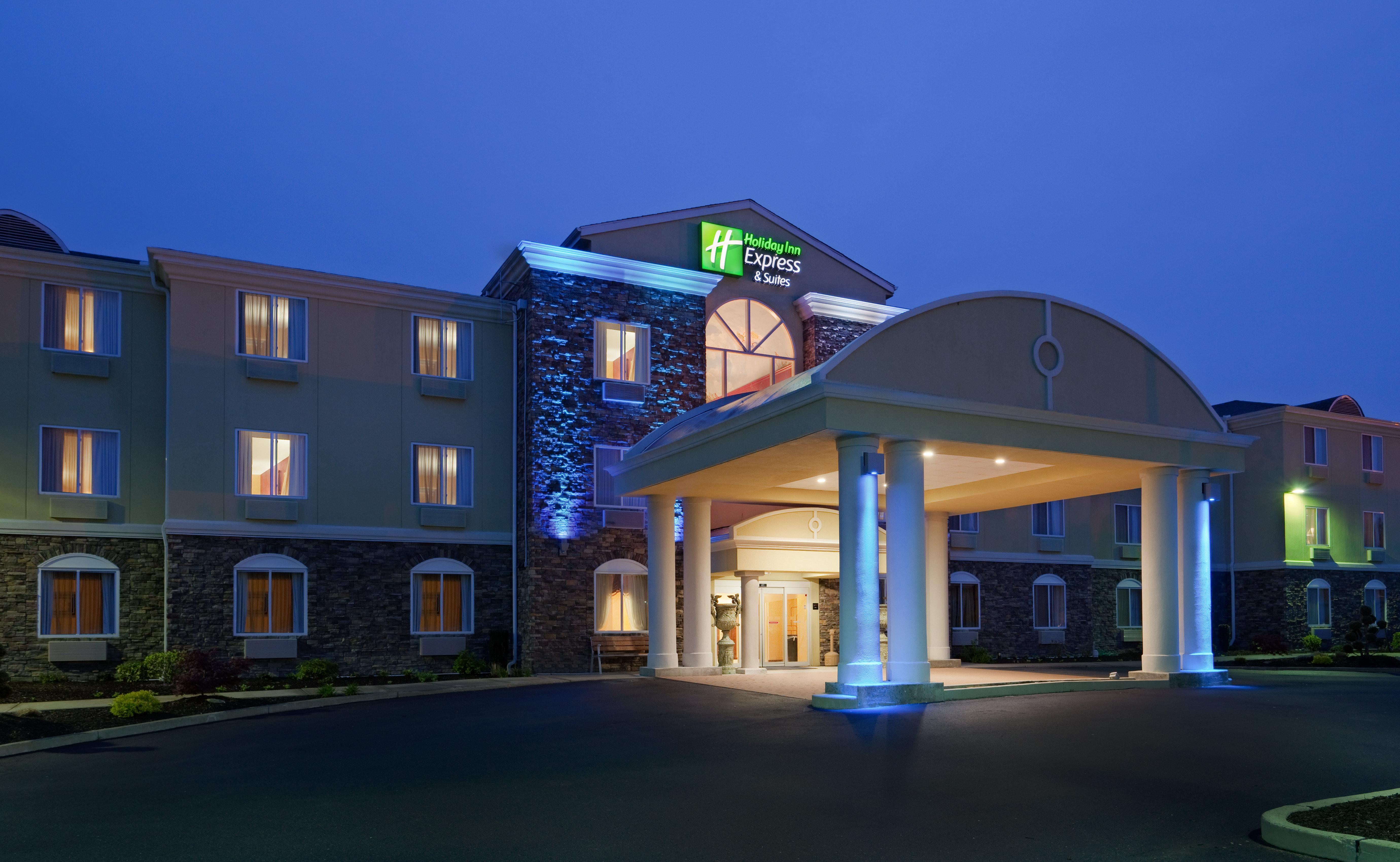 Holiday Inn Express Hotel & Suites Swansea By Ihg Экстерьер фото